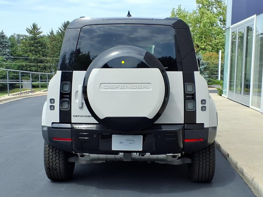 New 2026 Land Rover Defender 110 S AWD/4WD image 4