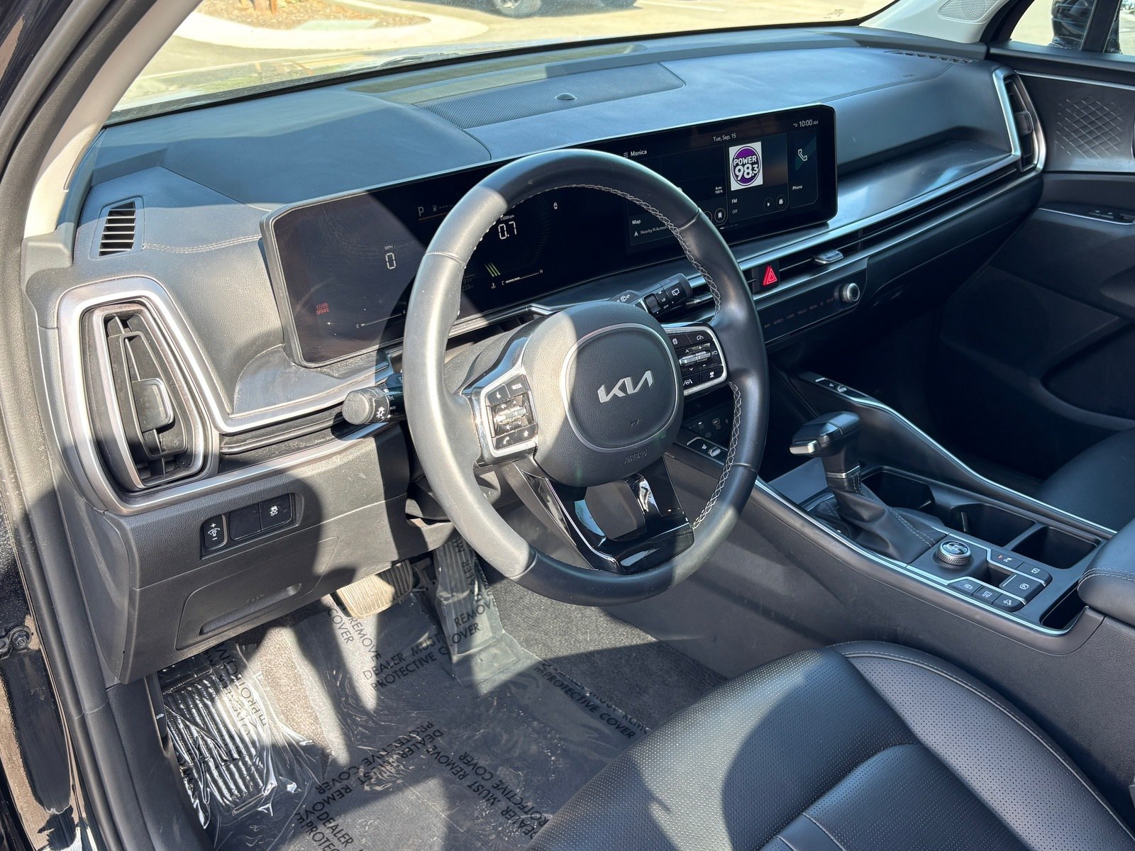 Used 2025 Kia Sorento S FWD image 20