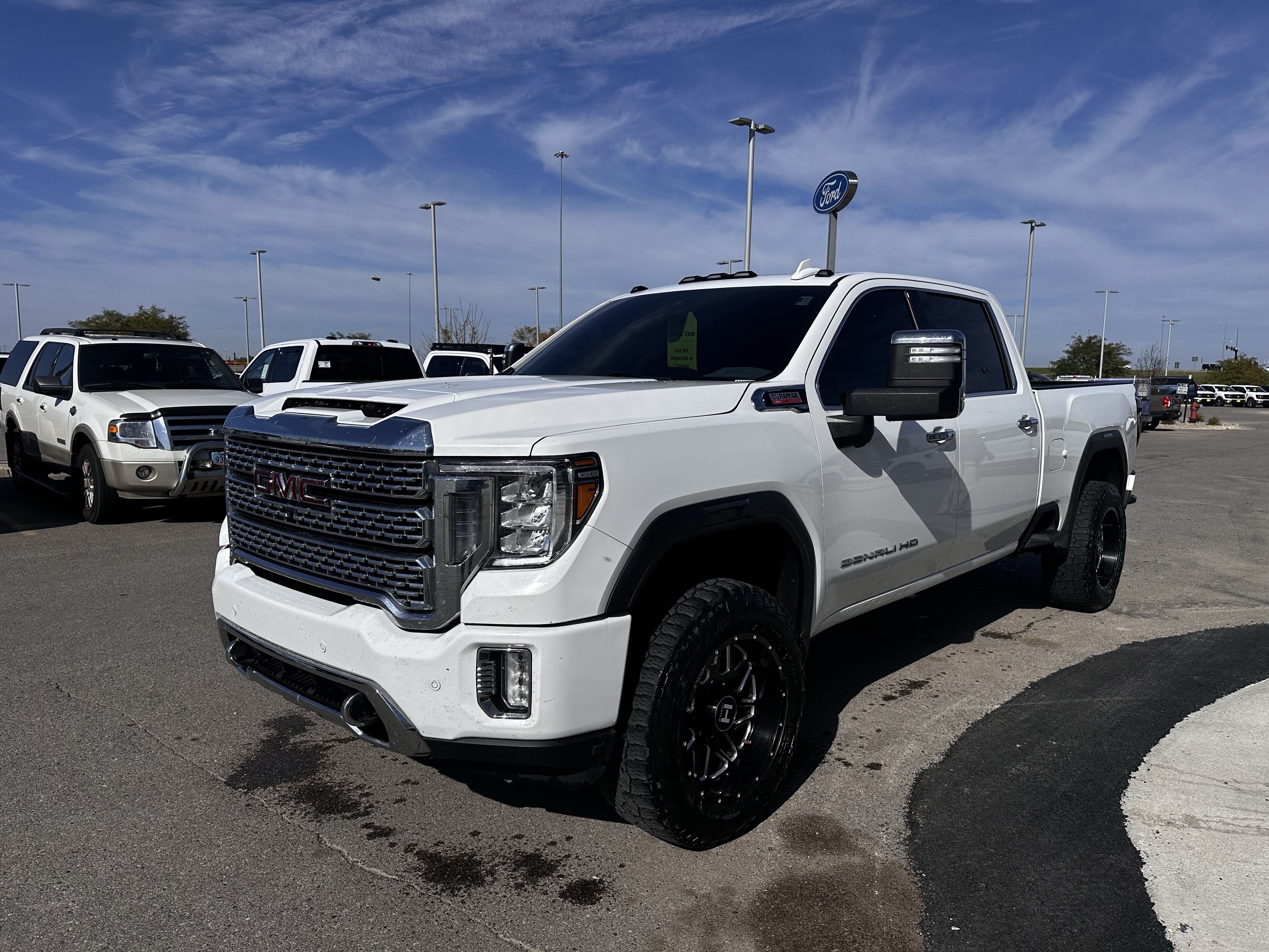 Used 2021 GMC Sierra 2500 Denali AWD/4WD image 3