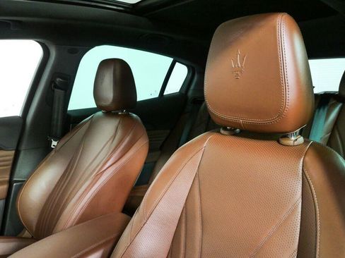 Used 2023 Maserati Grecale Modena AWD/4WD image 2