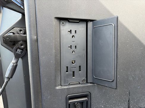 Used 2024 Tesla Cybertruck Cyberbeast image 30