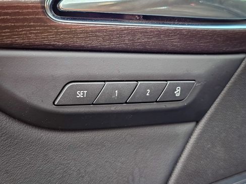 Used 2021 Buick Envision Avenir AWD/4WD image 11
