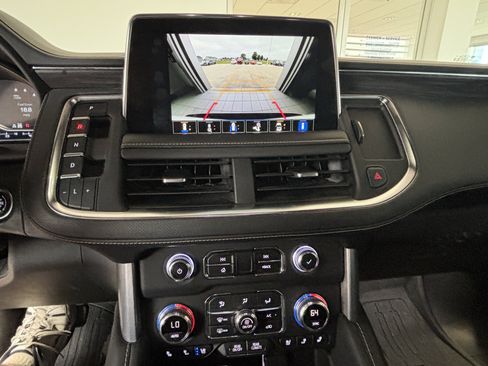 Used 2022 GMC Yukon SLT w/ SLT Premium Package AWD/4WD image 15