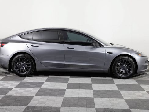 Used 2025 Tesla Model 3 RWD image 9