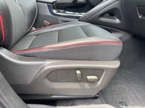 Used 2022 Buick Envision Essence w/ Technology Package II FWD image 13