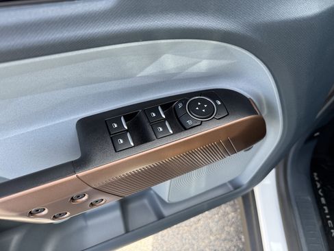 Used 2024 Ford Maverick Lariat w/ 4K Tow Package image 8