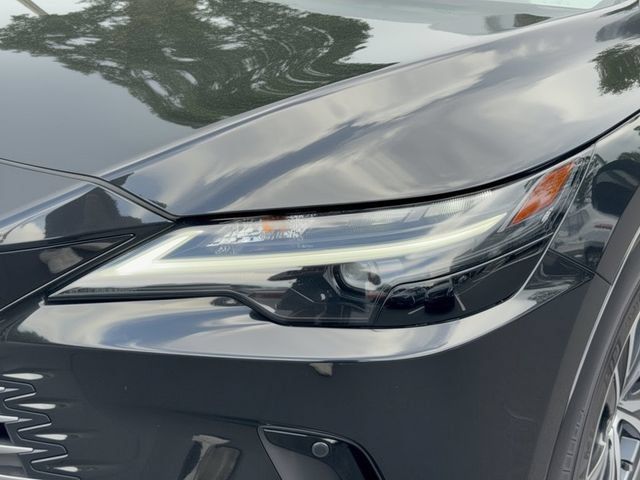 Used 2024 Lexus RX 350 FWD w/ Technology Package image 9