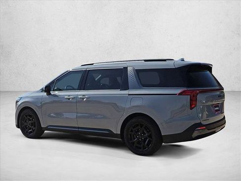 Used 2026 Kia Carnival SX w/ SX Dark Edition Package FWD image 5