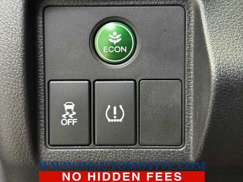 Used 2021 Honda HR-V LX image 31