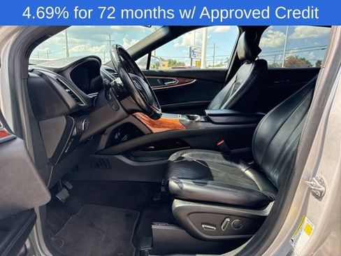 Used 2018 Lincoln MKX Reserve image 15