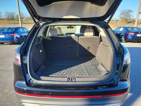 Used 2023 Lincoln Nautilus AWD w/ Premium Package image 11