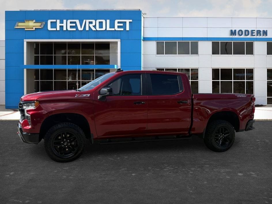 Used 2024 Chevrolet Silverado 1500 LT Trail Boss AWD/4WD image 1