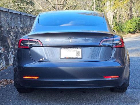 Used 2022 Tesla Model 3 image 8