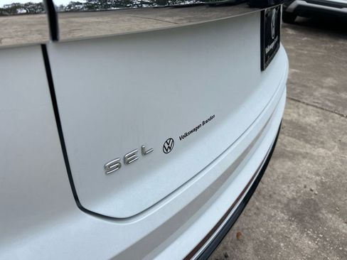 New 2026 Volkswagen Atlas Cross Sport SEL Premium R-Line AWD/4WD image 31