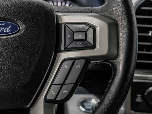 Used 2018 Ford F150 Lariat image 17