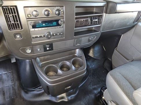 Used 2024 GMC Savana 2500 w/ Driver Convenience Package image 18