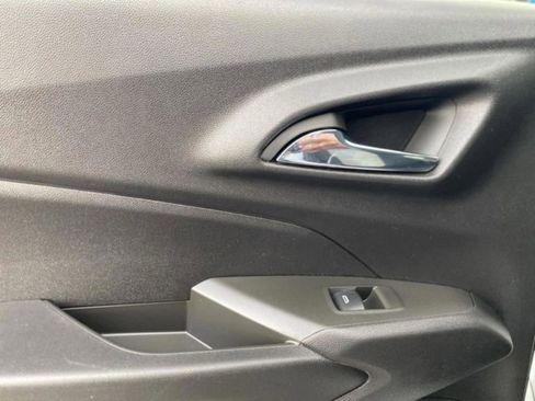 Used 2024 Chevrolet Trax LS w/ LS Convenience Package image 35