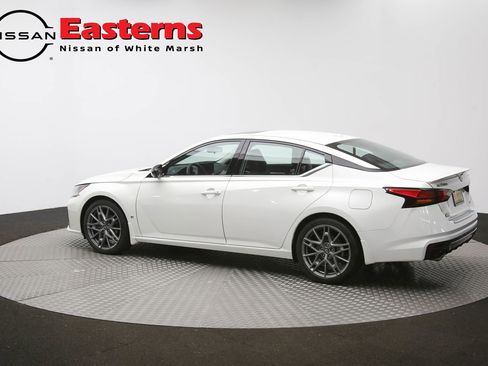 Used 2023 Nissan Altima 2.0 SR FWD image 61