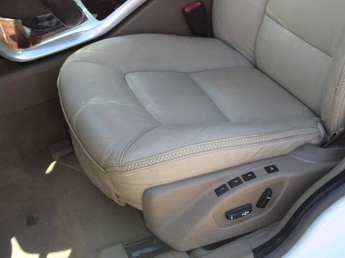Used 2015 Volvo XC70 T6 AWD/4WD image 11
