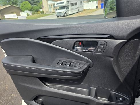 Used 2019 Honda Ridgeline RTL-E image 14