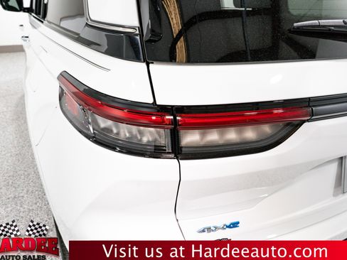 Used 2024 Jeep Grand Cherokee Overland w/ Trailer Tow Package image 9