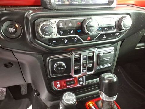 Used 2021 Jeep Wrangler Unlimited Rubicon AWD/4WD image 20