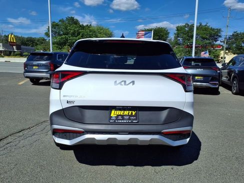 Certified 2023 Kia Sportage EX image 5