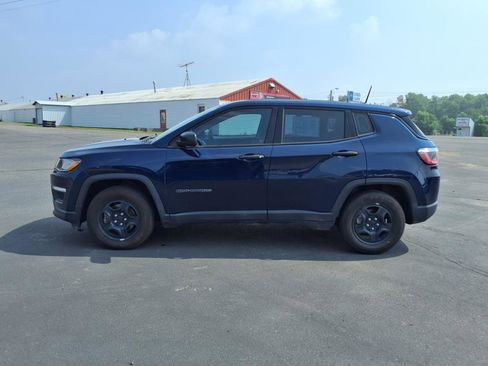 Used 2018 Jeep Compass Sport image 3