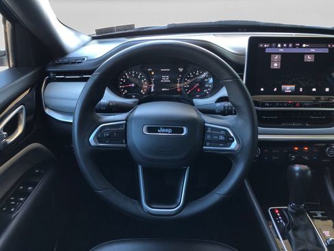 Certified 2024 Jeep Compass Limited AWD/4WD image 12