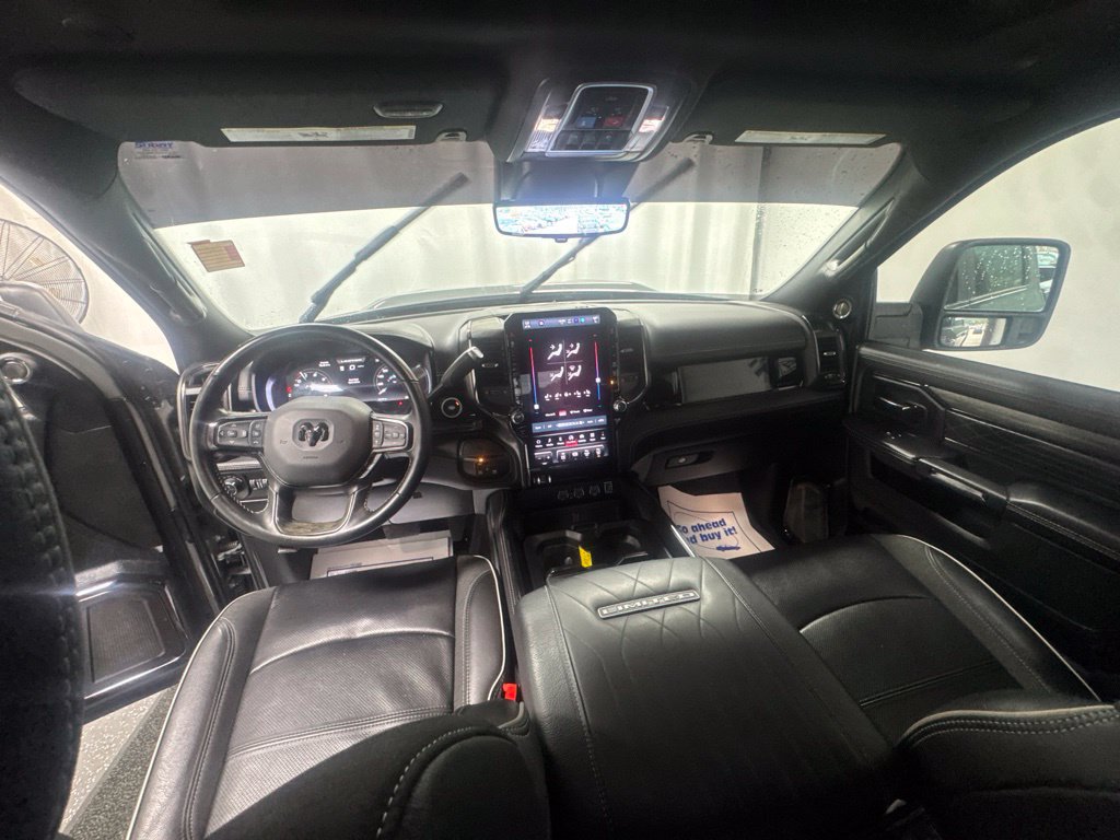 Used 2025 RAM 2500 Limited AWD/4WD image 32