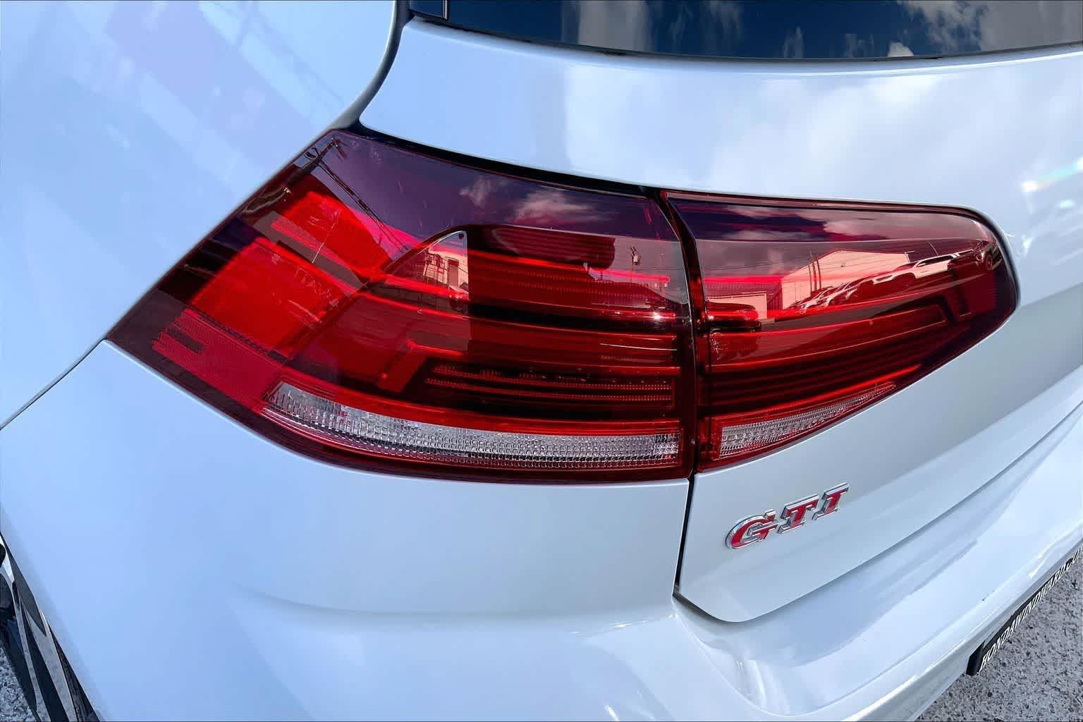 Used 2019 Volkswagen GTI S FWD image 32