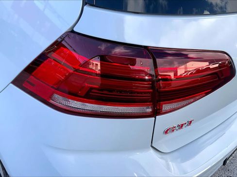 Used 2019 Volkswagen GTI S FWD image 32