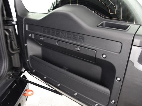 Used 2024 Land Rover Defender 110 X AWD/4WD image 25