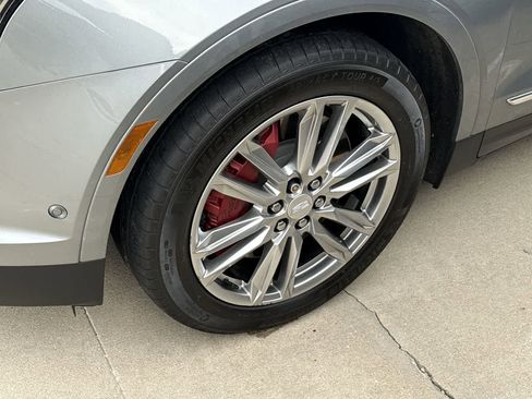 Used 2023 Cadillac XT5 Sportv w/ Technology Package image 10