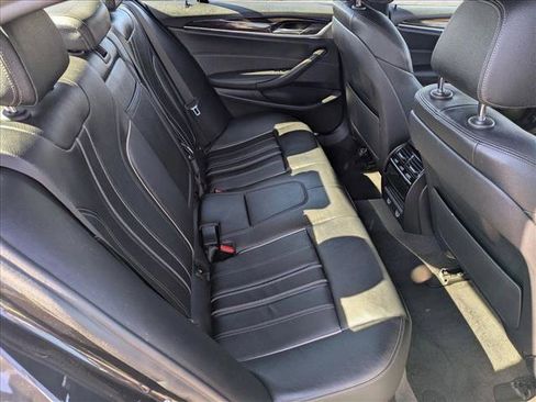 Used 2018 BMW 530i image 21