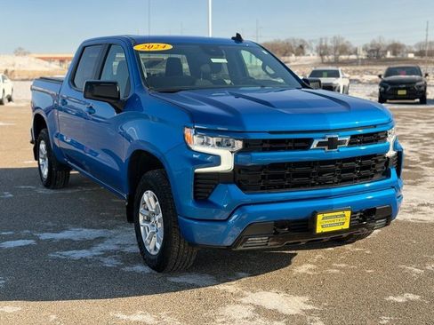 Used 2024 Chevrolet Silverado 1500 RST image 3