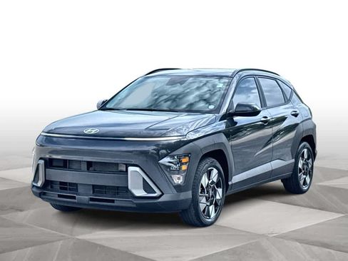 Used 2024 Hyundai Kona SEL FWD image 4