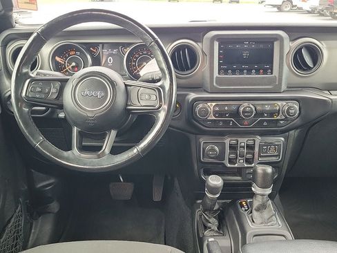 Used 2022 Jeep Wrangler Unlimited Sport AWD/4WD image 10