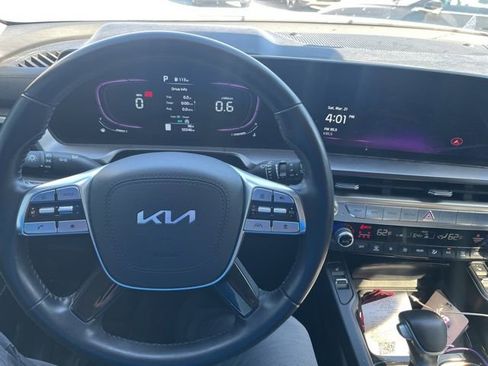 Used 2023 Kia Telluride S image 6