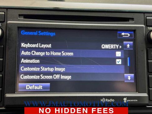 Used 2015 Toyota Tacoma w/ SR5 Package image 29