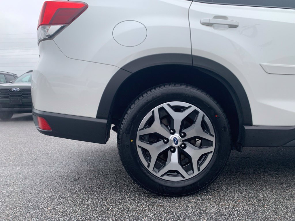 Used 2024 Subaru Forester Premium AWD/4WD image 28