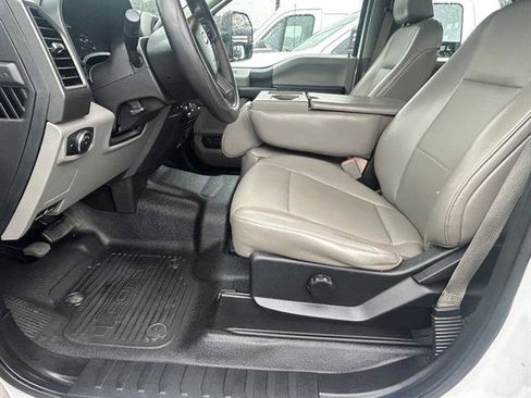 Used 2018 Ford F550 2WD Crew Cab Super Duty image 15