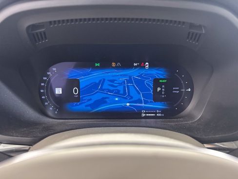 Used 2025 Volvo XC60 T8 Ultra w/ Protection Package Premier AWD/4WD image 12