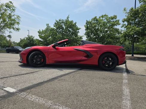 Used 2021 Chevrolet Corvette Stingray Preferred Conv w/ Z51 Performance Package RWD image 13