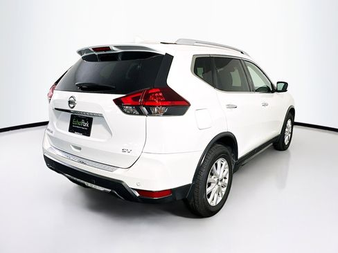 Used 2020 Nissan Rogue SV image 9