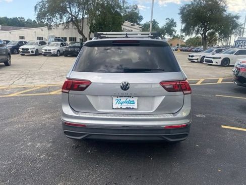 Used 2022 Volkswagen Tiguan SE FWD image 4