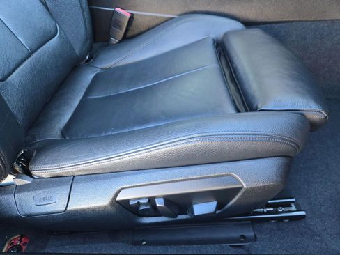 Used 2015 BMW M235i Coupe image 18