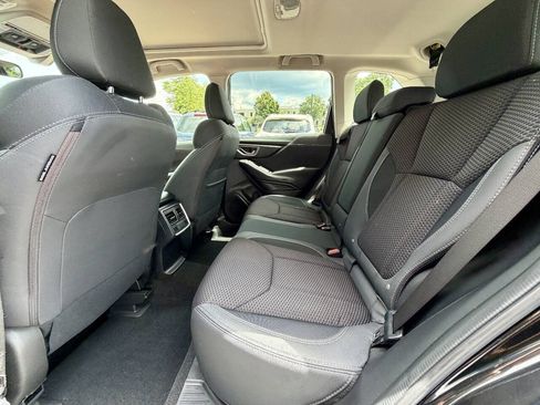 Used 2019 Subaru Forester Premium AWD/4WD image 22