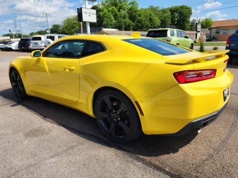 Used 2016 Chevrolet Camaro SS RWD image 5