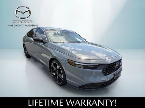 Used 2023 Honda Accord Sport image 3